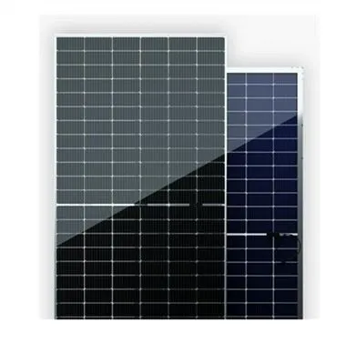 Monokrystalický PV panel s bifaciálním polovičním řezem